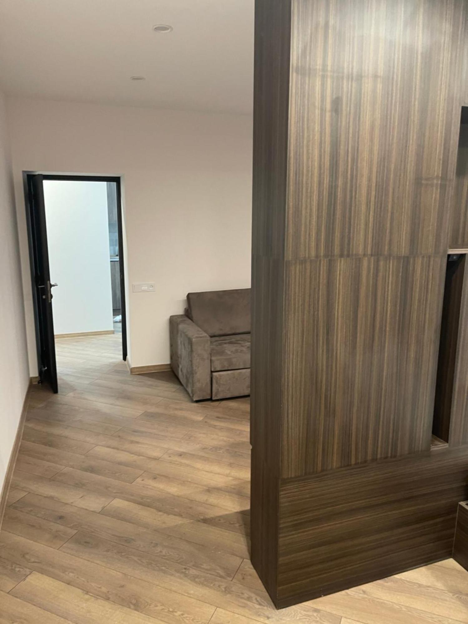 Apartamento Yerevan Downtown Luxe Exterior foto